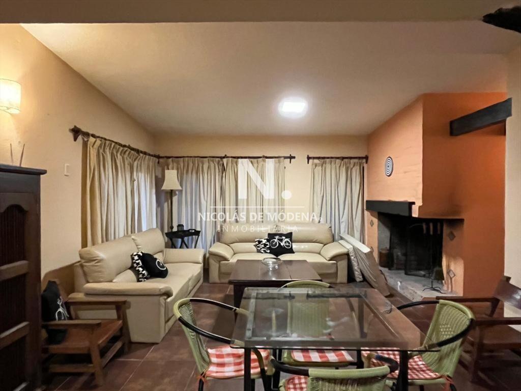Hermosa casa en zona pinares a metros de la playa