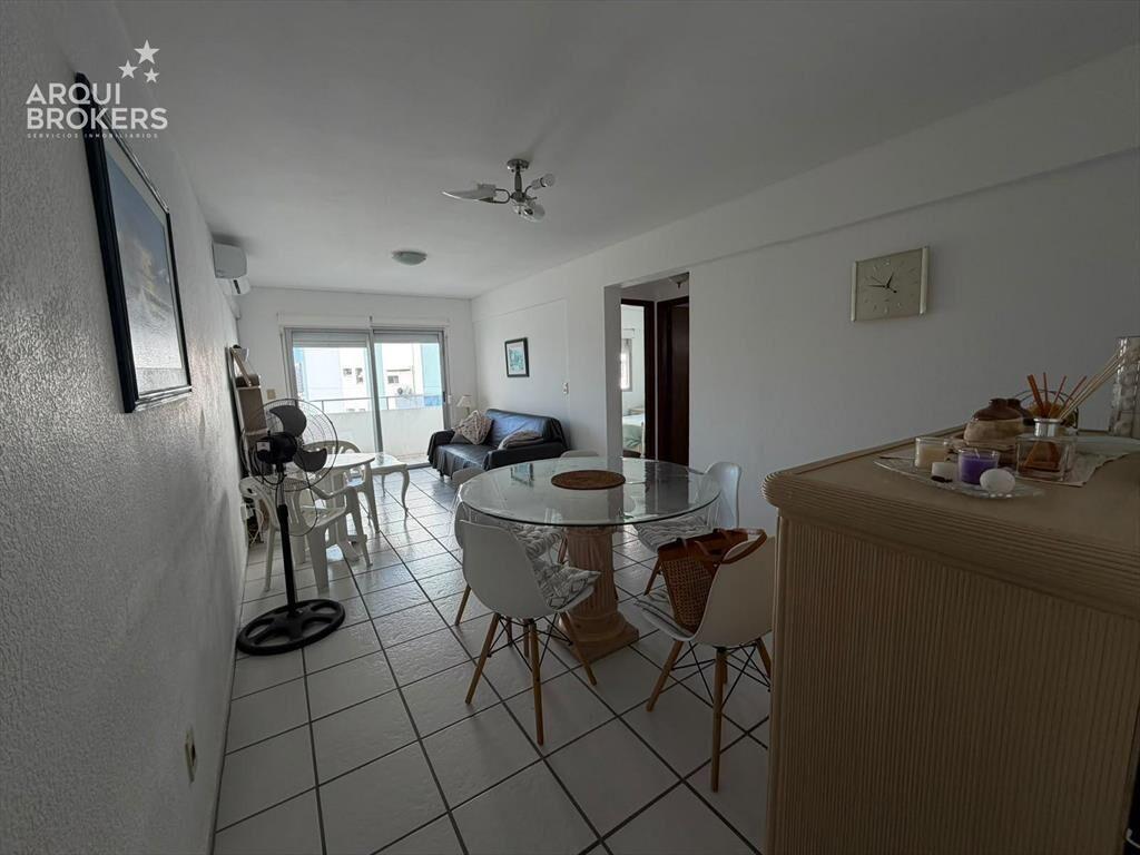 Apartamento de 2 dormitorios con garaje en Chesterfield Tow