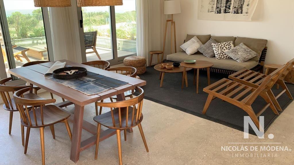 Penthouse a estrenar en venta con agradable vista al Mar,