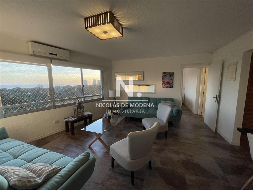 Vende apartamento en Punta del Este de 2