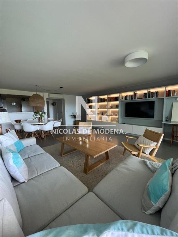 Vende apartamento con vista excelente, 2 en Brava