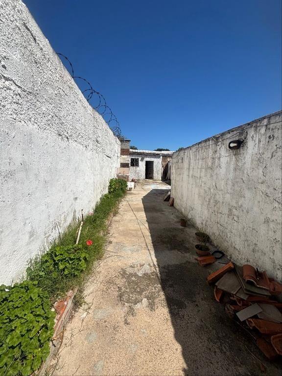 Venta, Tres unidades en el mismo padrón en Peñarol.