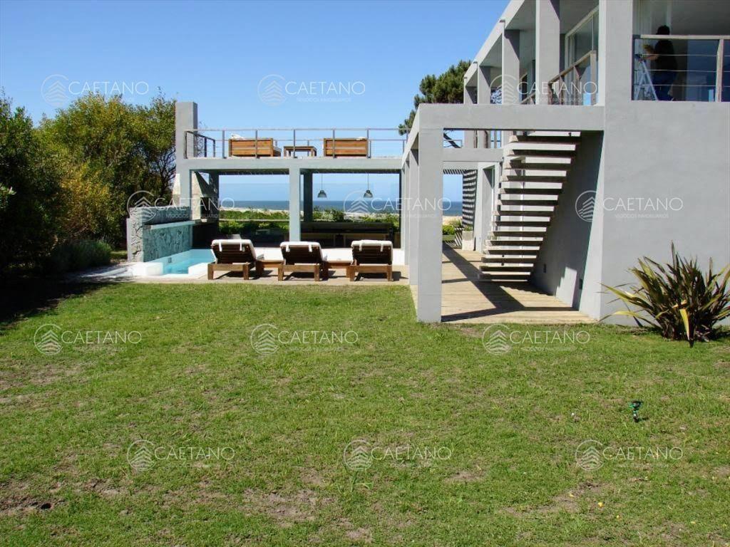 Casa con vista al mar en Barrio Privado, Jose Ignacio
