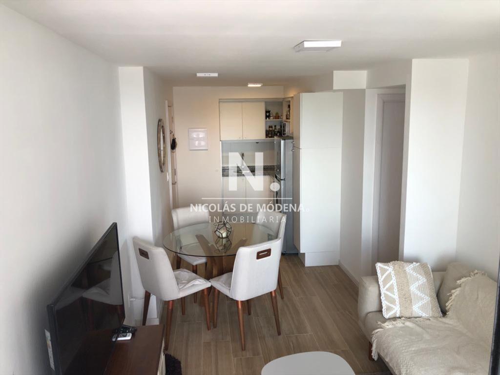 En venta, apartamento comodo de 2 dormitorios, en