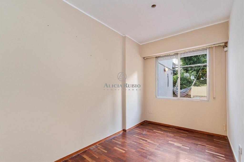 APARTAMENTO EN VENTA CON PATIO 122 MTS DE PARRILLERO. 2...