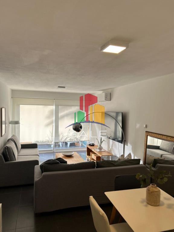 Hermoso apartamento frente al mar a 200 metros del puerto