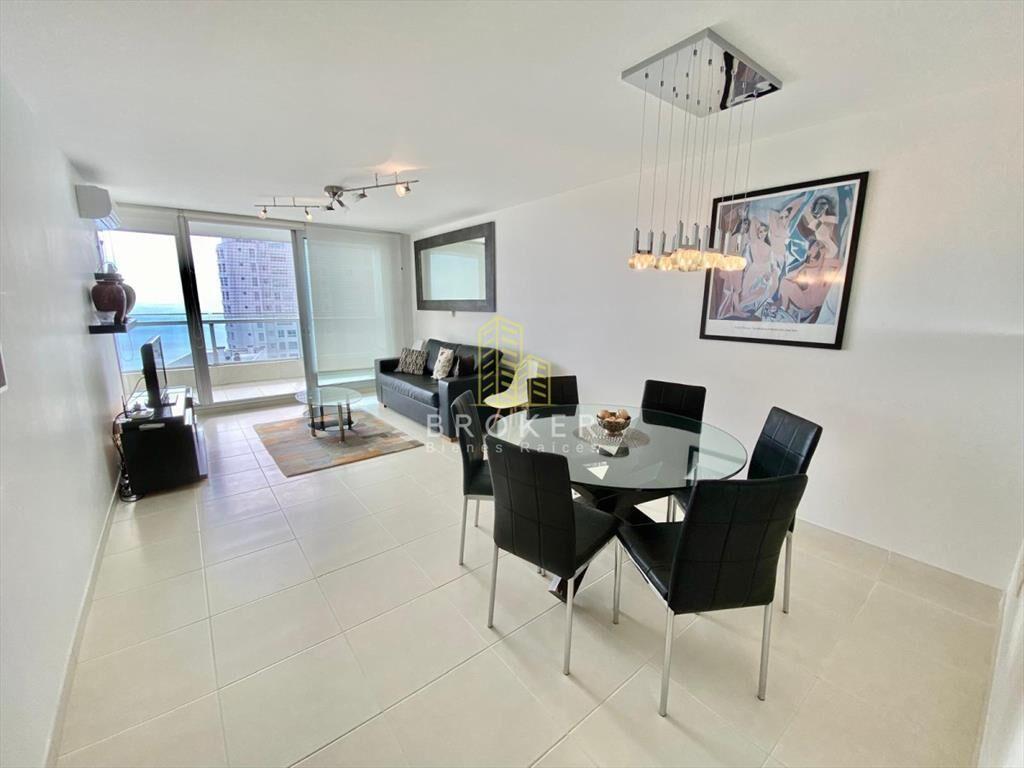 Apartamento en venta Playa Mansa 2 dormitorios