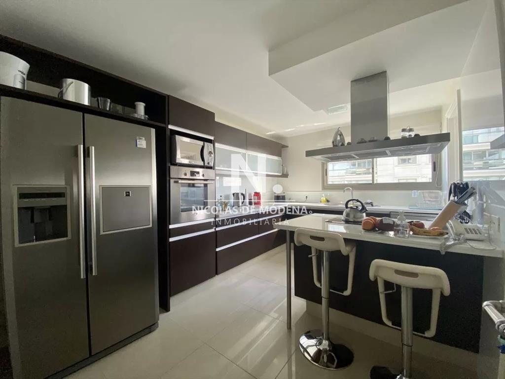Imperiale I esquinero con agradable vista en