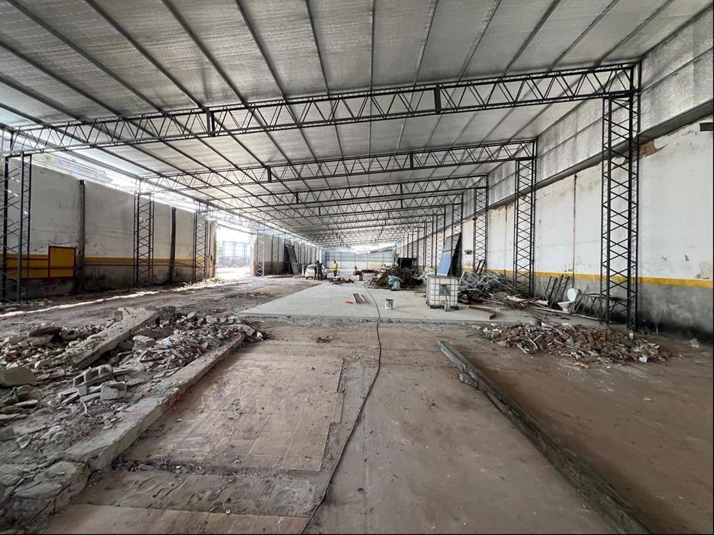Alquiler local de 2000m2 en Bella Vista a estrenar