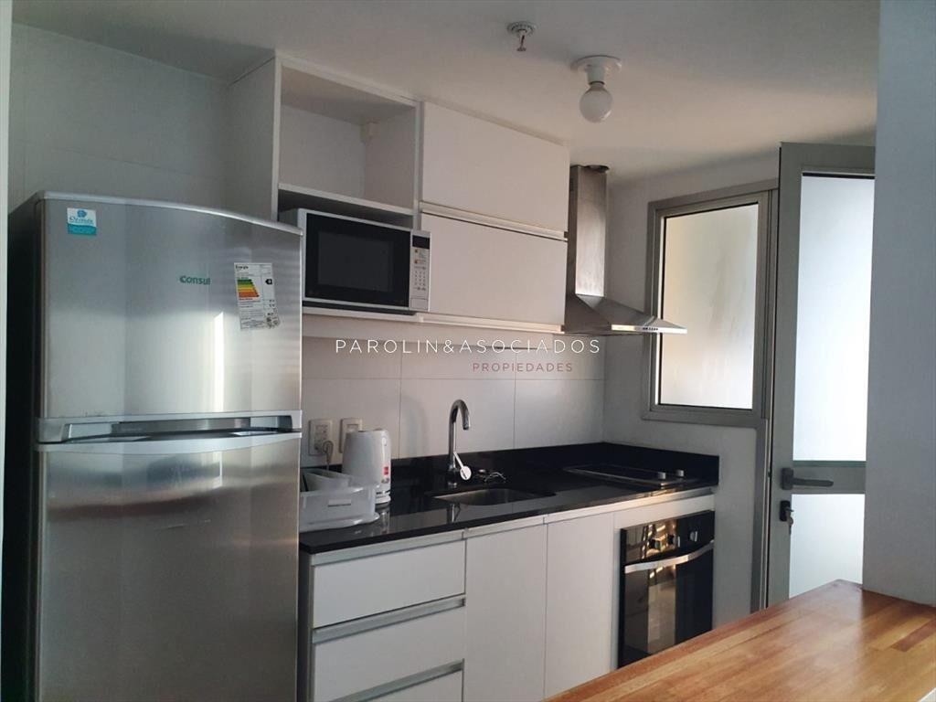 Apartamento en venta en edificio Bellagio, Punta Este.