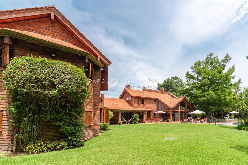 Casa en venta de 6 dormitorios en Mansa, Punta del Este.