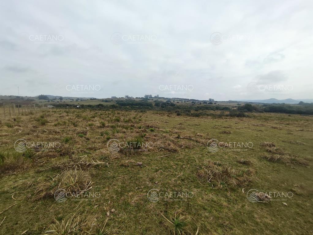 Venta chacra con costa arroyo. Ruta 12 Maldonado