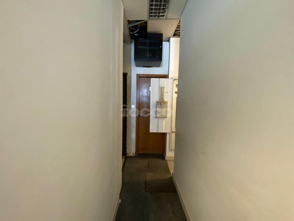LOCAL Y OFICINAS  CON MEJORAS - EN CIUDAD VIEJA DESARROLLAD