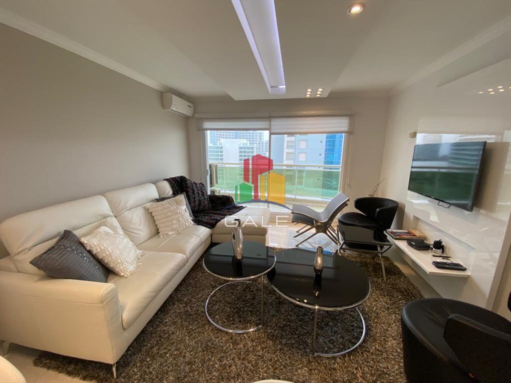 Apartamento en Venta de 3 dormitorios en Edificio Coral Tow