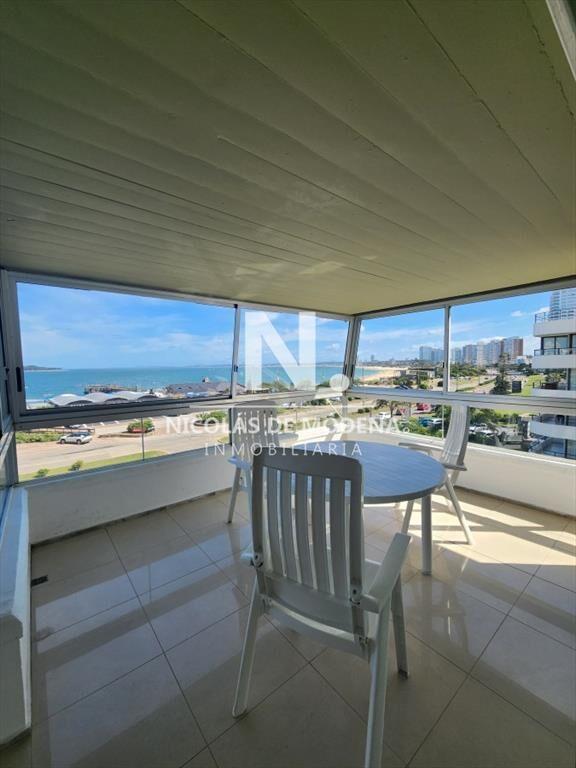 Vende espectacular apartamento con vista al mar 3