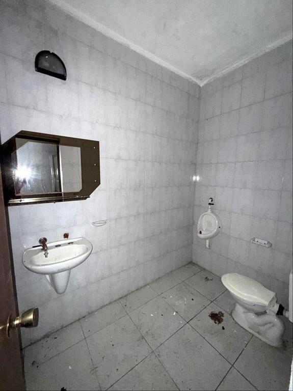 Local comercial en venta en Aguada Agraciada y Tapes