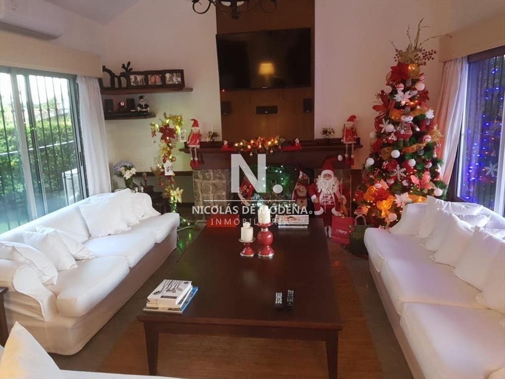 Casa en venta de 3 dormitorios,Pinares, Punta Del