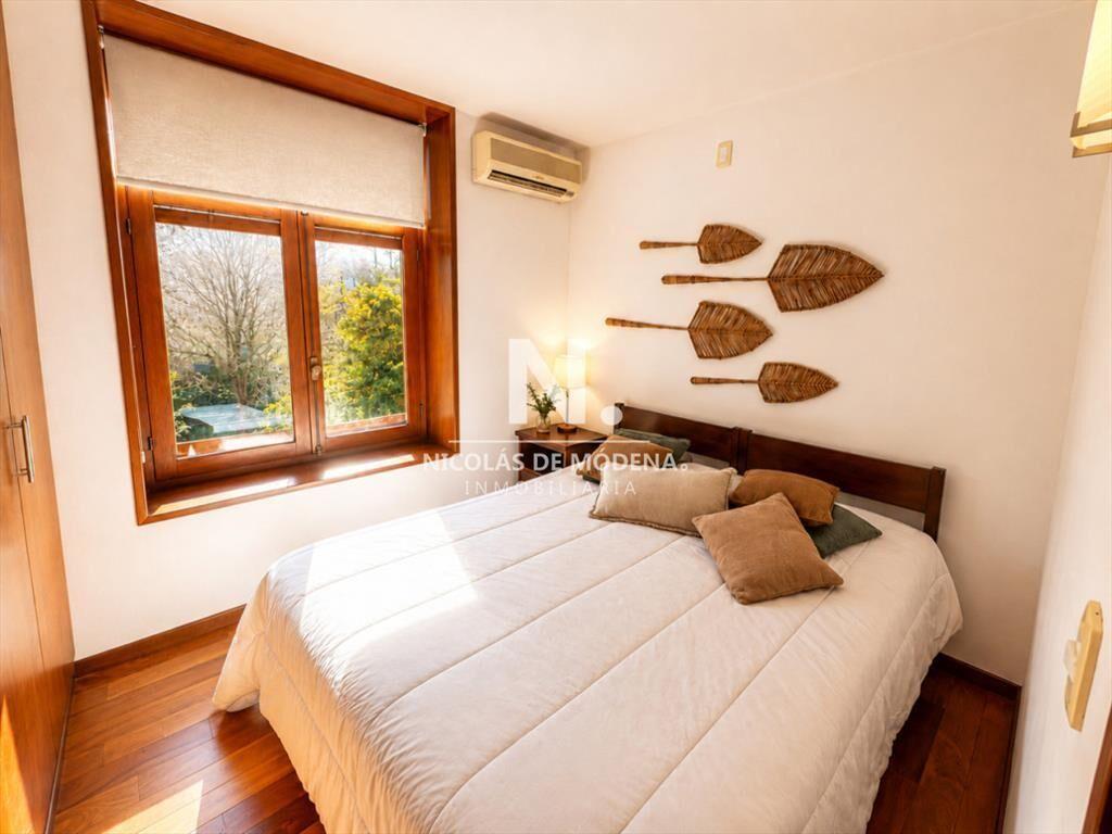 En venta chalet de 4 dormitorios en Playa Mansa,