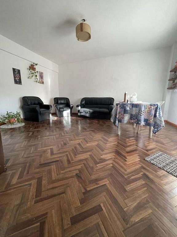 Venta casa La Blanqueada.3 dormitorios,garaje.Prox Luis A...