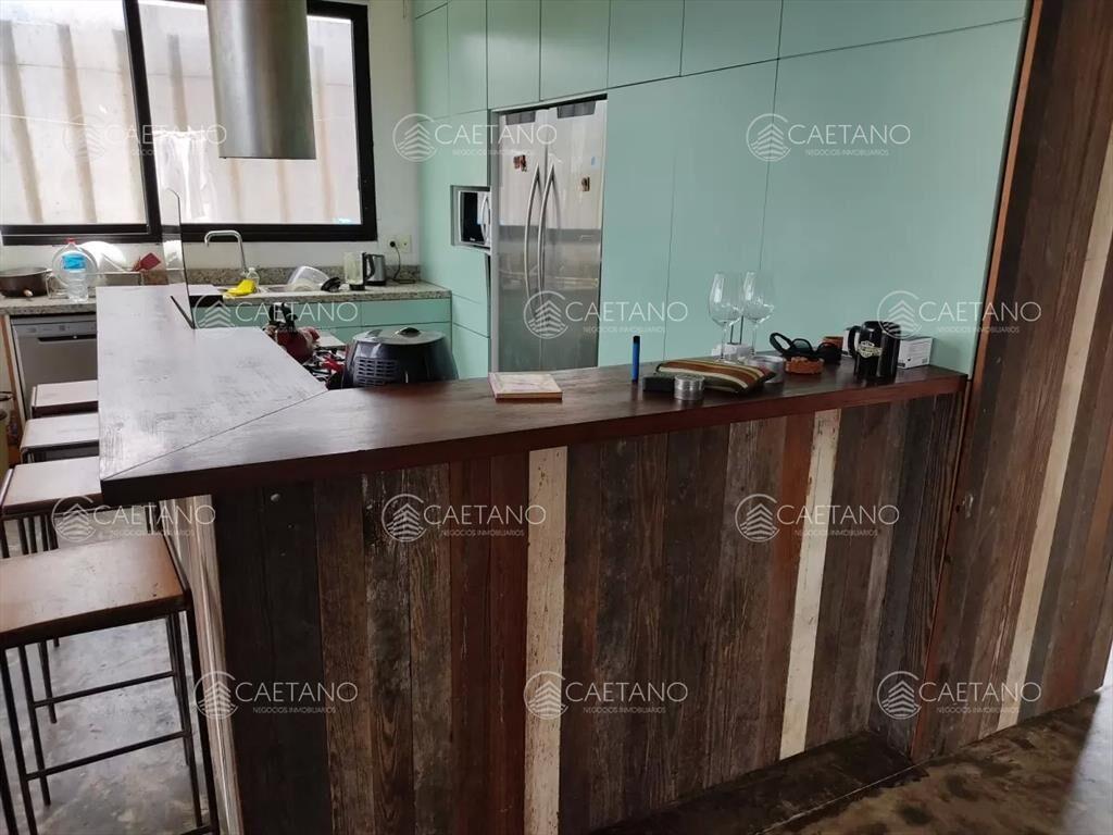 Venta casa 5 dormitorios Punta Piedras,