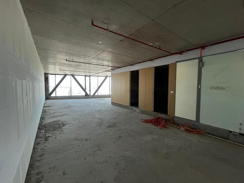 Ciudadela esq Soriano, 135 m2, gge x2, vista al mar!!