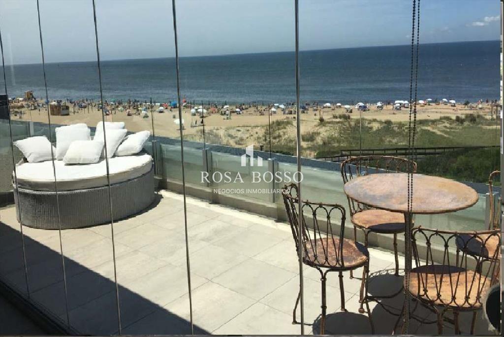 Apartamento en La Barra, 3 dormitorios *