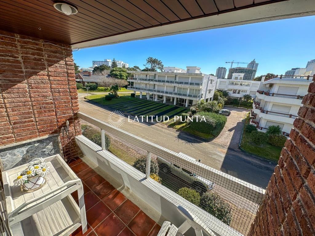 Apartamento 2 dormitorios. Aidy Grill