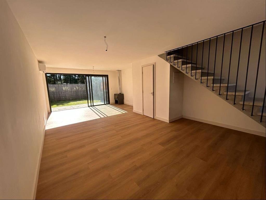 Venta Casa 3 Dormitorios 2 Baños Garaje Complejo Almadia La