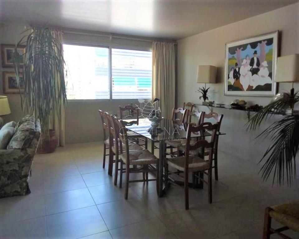 Apartamento cerca del Puerto y rambla de 3 2 1 y