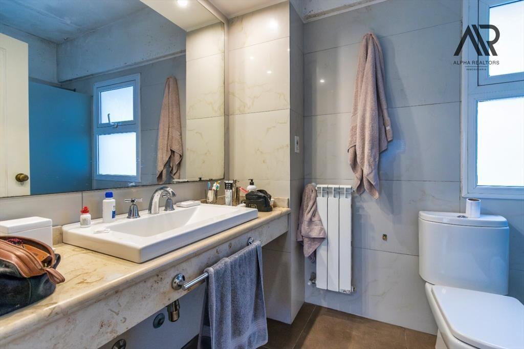 Apartamento en venta c/ cochera en Punta Carretas