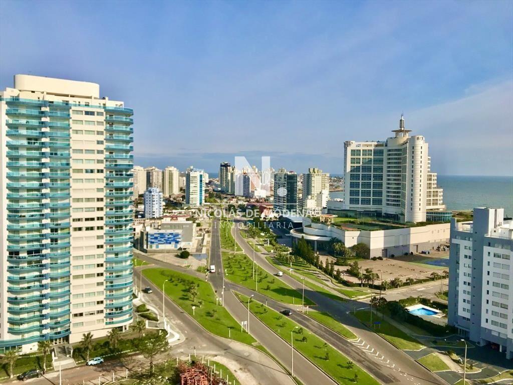 Venta de Apartamento 3 dormitorios en Playa Punta