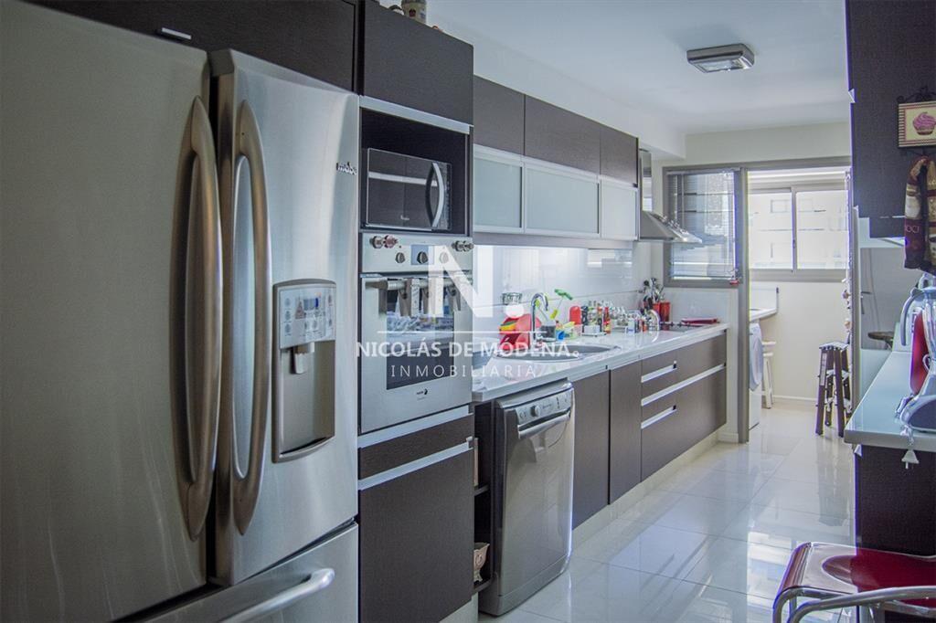 Hermoso departamento en edificio Imperiale en 3