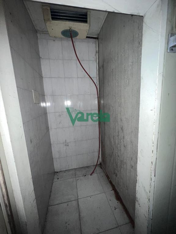 venta local comercial con deposito y oficina con
