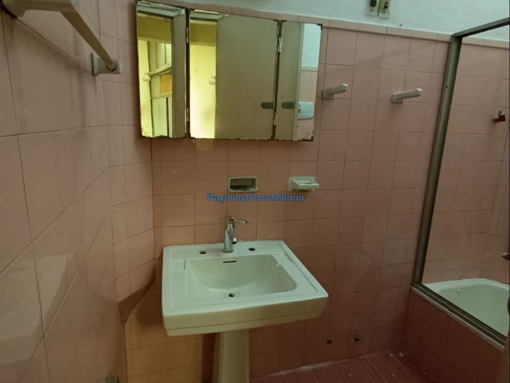 Venta local 339m2 sobre Av. 8 de octubre