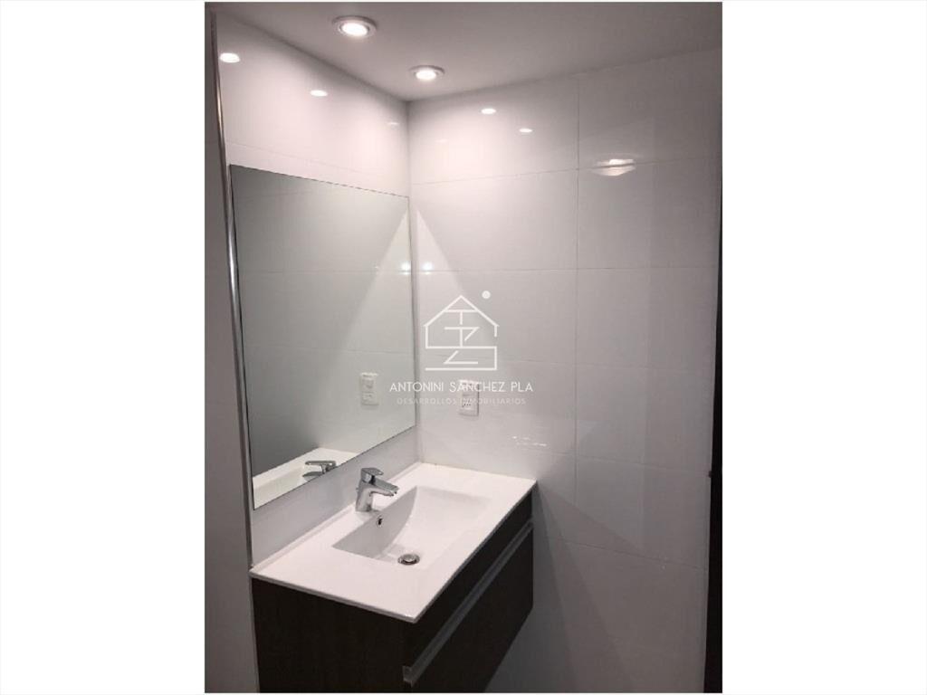 Apartamento de 3 dormitorios en zona club de