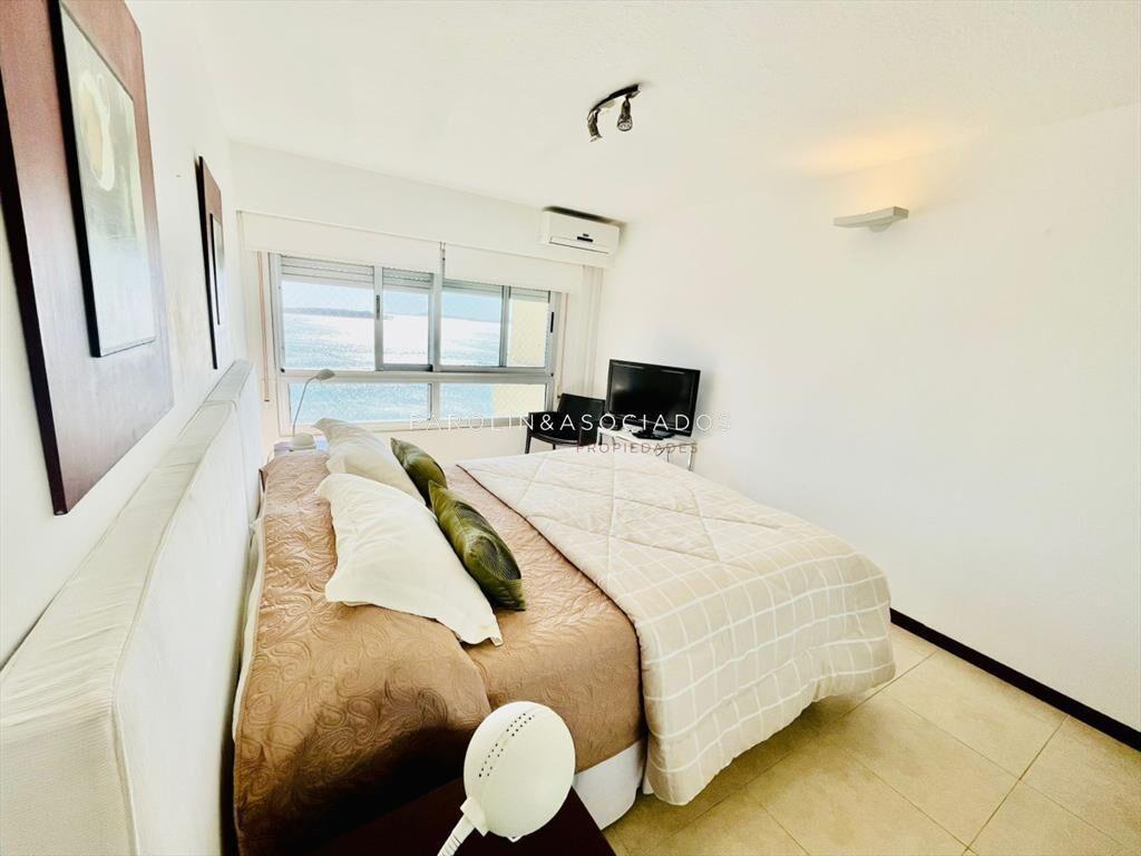 Departamento en Venta de 3 Dormitorios Playa del