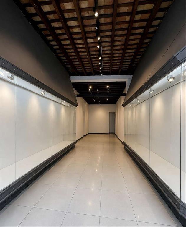 VENTA Local comercial 196m2 18 de julio y Vázquez Centro