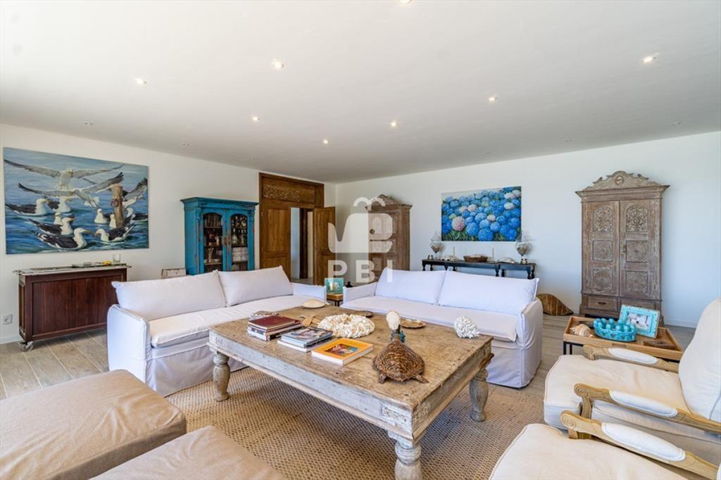 Casa de 3 dormitorios en barrio privado - Ref :