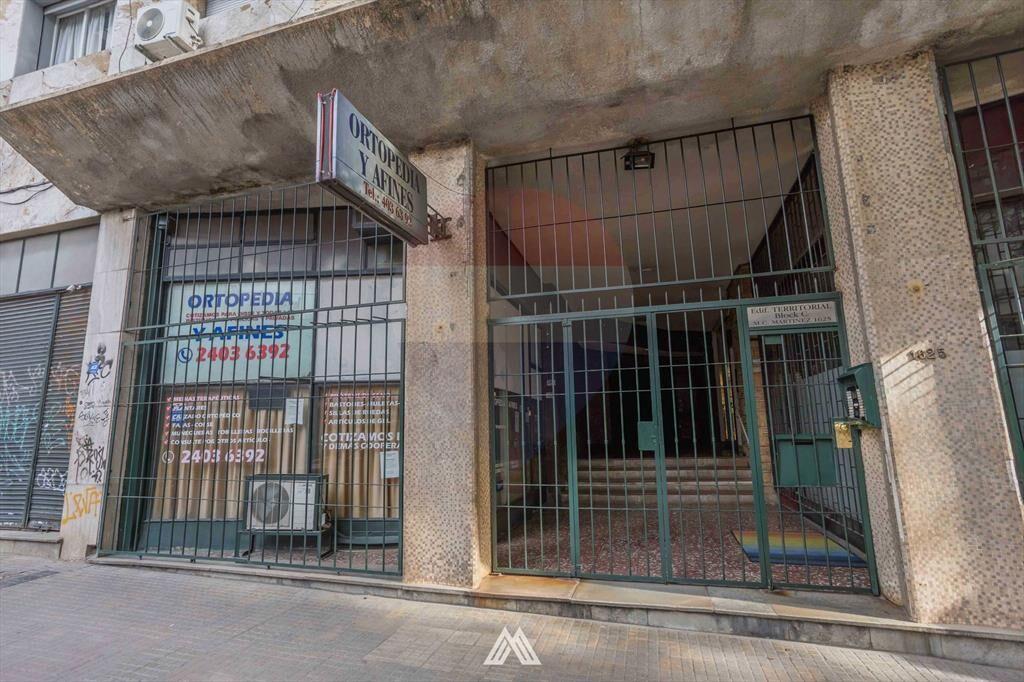 VENTA LOCAL COMERCIAL EN GALERIA CORDON