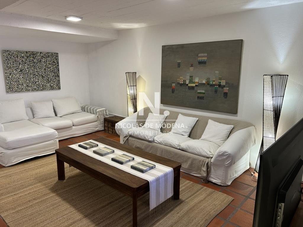 Apartamento de 3 dormitorios en Punta del Este en