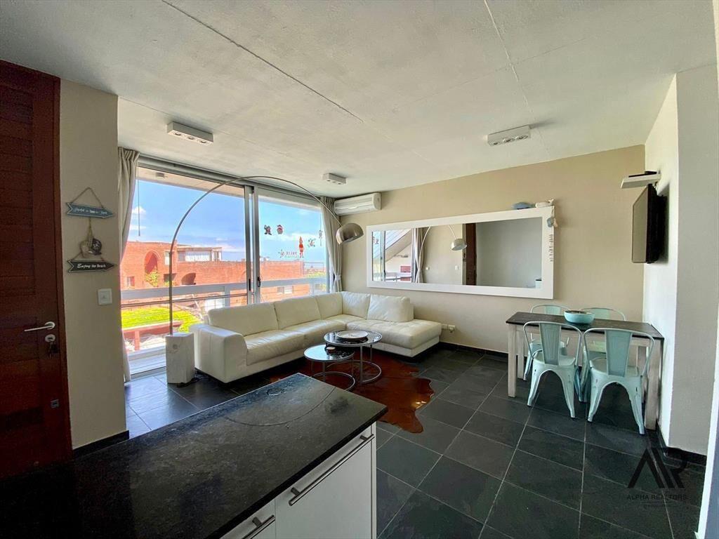 Apartamento en alquiler temporada de 2 dormitorios c/ter...