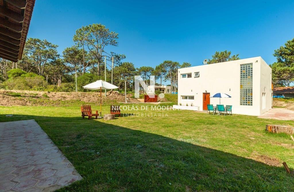 Casa en venta de 3 dormitorios con piscina en en