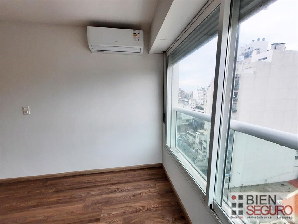 Cómoda oficina monoambiente en alquiler en Pocitos. Con vig