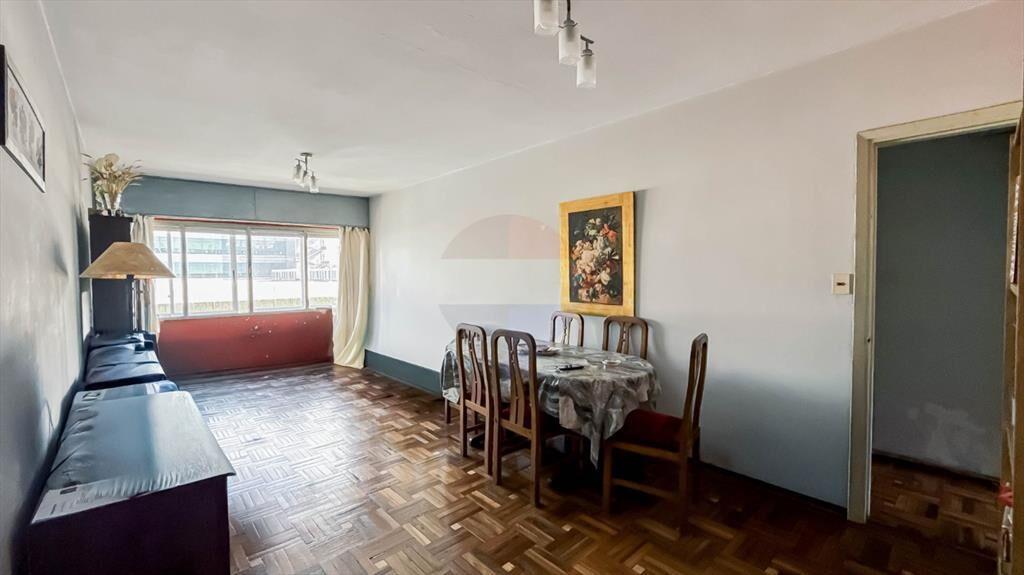 VENTA APTO CORDON 2 DORM Y COCHERA