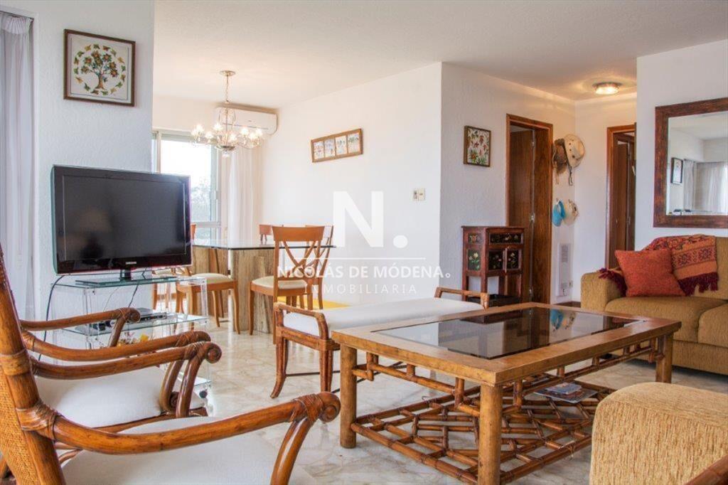 Apartamento en venta de 3 dormitorios Punta Del