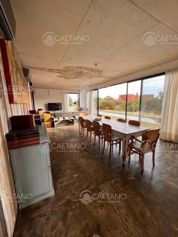 Alquiler temporal casa 5 dormitorios. Punta Piedras, Manant