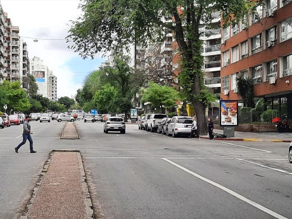 IDEAL INVERSOR!! LOCAL COMERCIAL EN EXCELENTE ZONA!