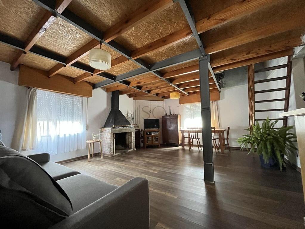VENTA CASA ESQUINA 2 DORMITORIOS CON COCHERA – CERRO