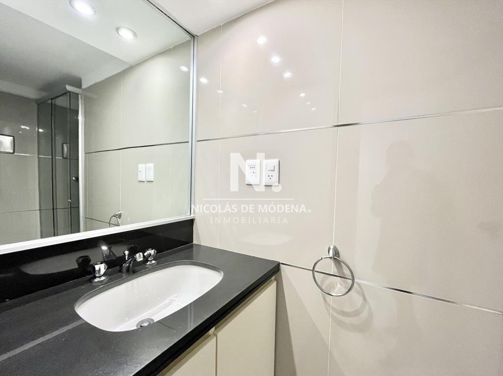 Departamento Reciclado  en Venta de 3 Dormitorios