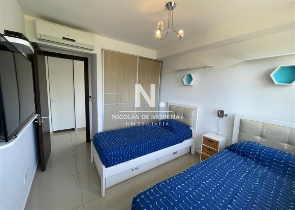 En venta apartamento en Playa Mansa de 3 con en
